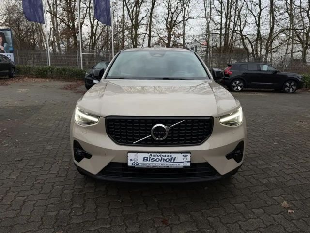 Volvo XC40 Dark Plus