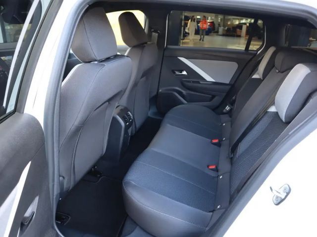 Opel Astra 1.2 Turbo Edition Sports Tourer