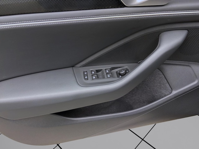 Volkswagen Passat 1.5 eTSI Business DSG