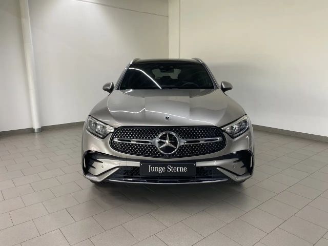 Mercedes-Benz GLC 300 4MATIC AMG Line