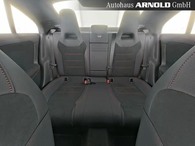 Mercedes-Benz CLA 200 AMG Line Coupé