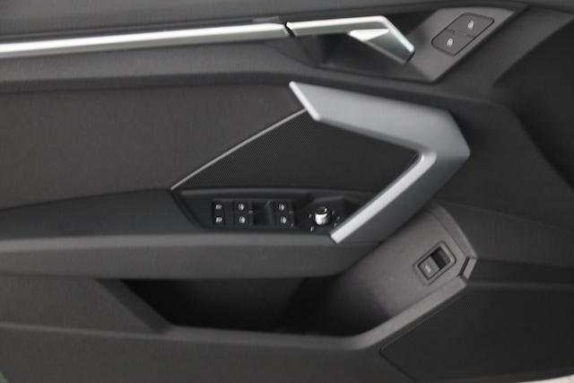 Audi A3 30 TFSI Sedan