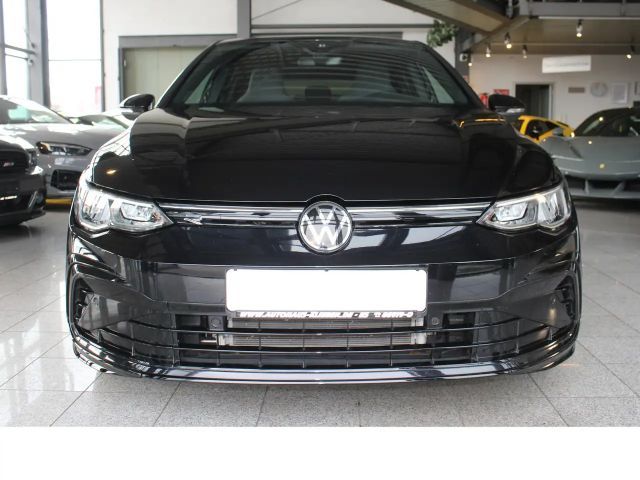 Volkswagen Golf 1.5 eTSI DSG R-Line