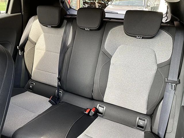 Mitsubishi Colt PLUS 1,0l Benziner 5MT Klima Navi Rückfahrkamera