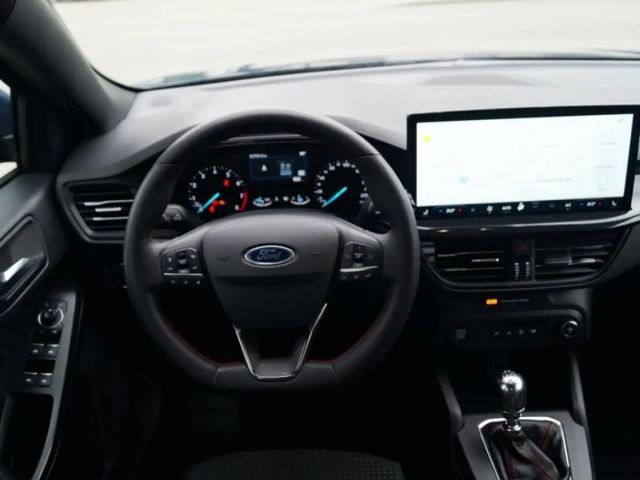 Ford Focus ST Line Wagon