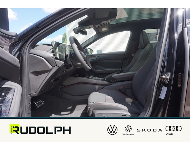 Audi A6 Avant Quattro S-Tronic