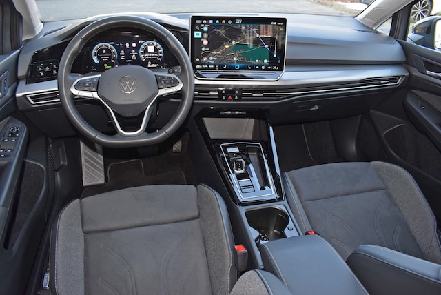 Volkswagen Golf 1.5 eTSI DSG Golf VIII Style