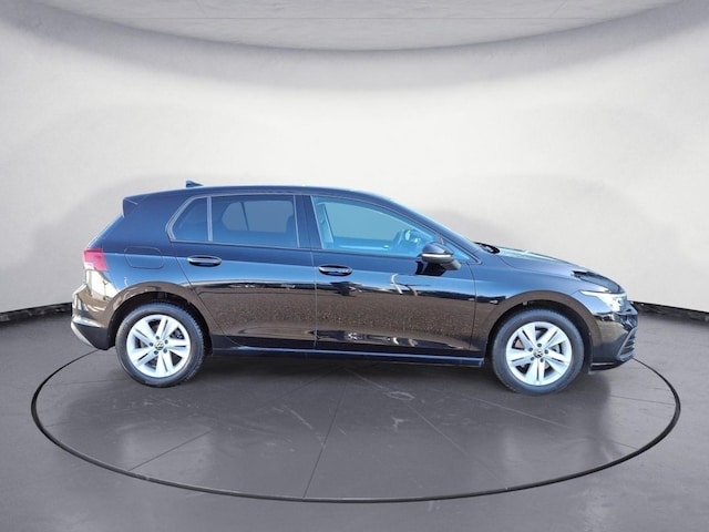 Volkswagen Golf Life Plus