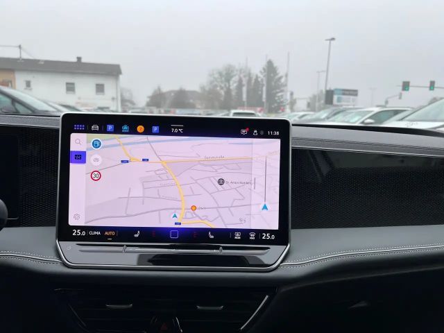 Volkswagen Passat ACT Business DSG Variant