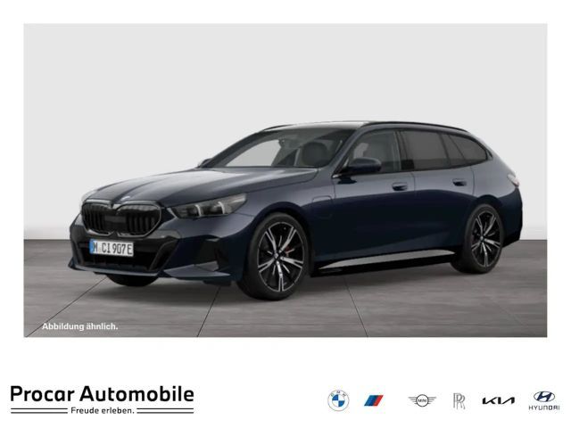 BMW 530 530e M-Sport Touring xDrive
