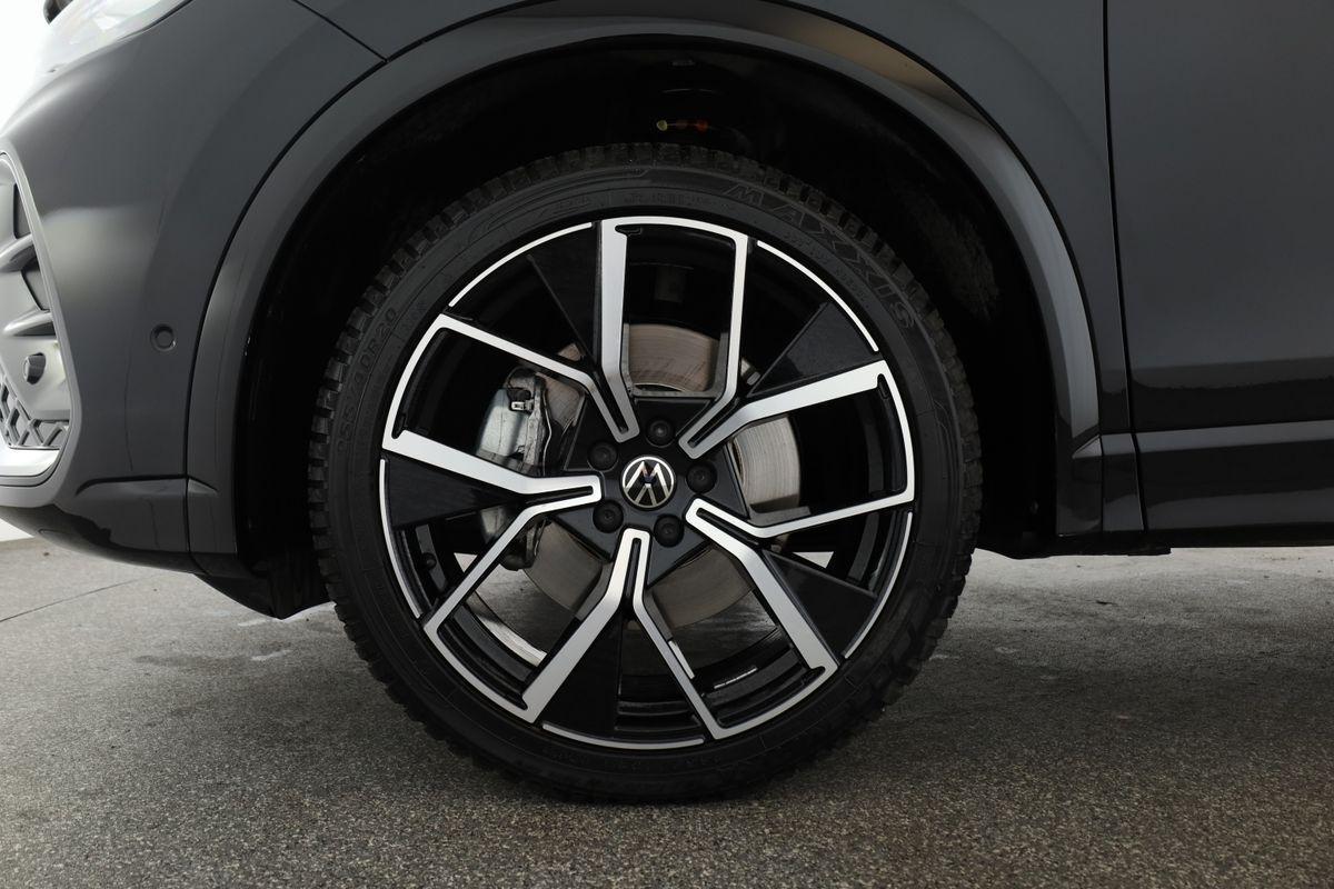 Volkswagen Tiguan 2.0 TSI DSG IQ.Drive R-Line