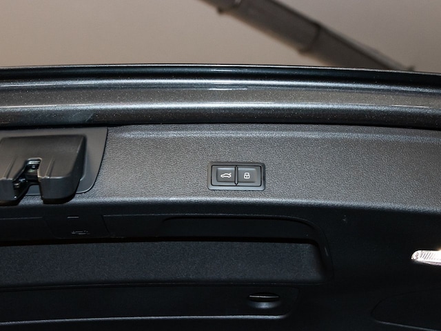 Audi A4 40 TDI Avant Quattro S-Line S-Tronic