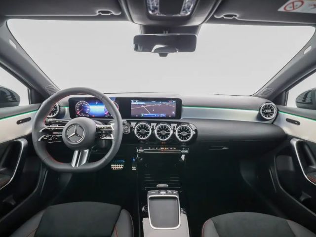 Mercedes-Benz A 180 A 180 d Hatchback