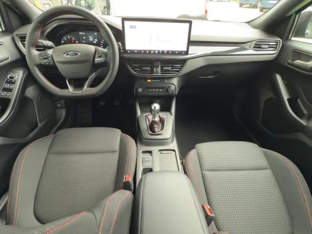 Ford Focus ST Line Wagon