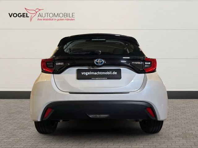 Toyota Yaris Hatchback Hybride Team D