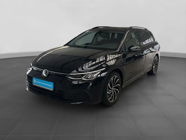 Volkswagen Golf 1.5 eTSI DSG Life Variant