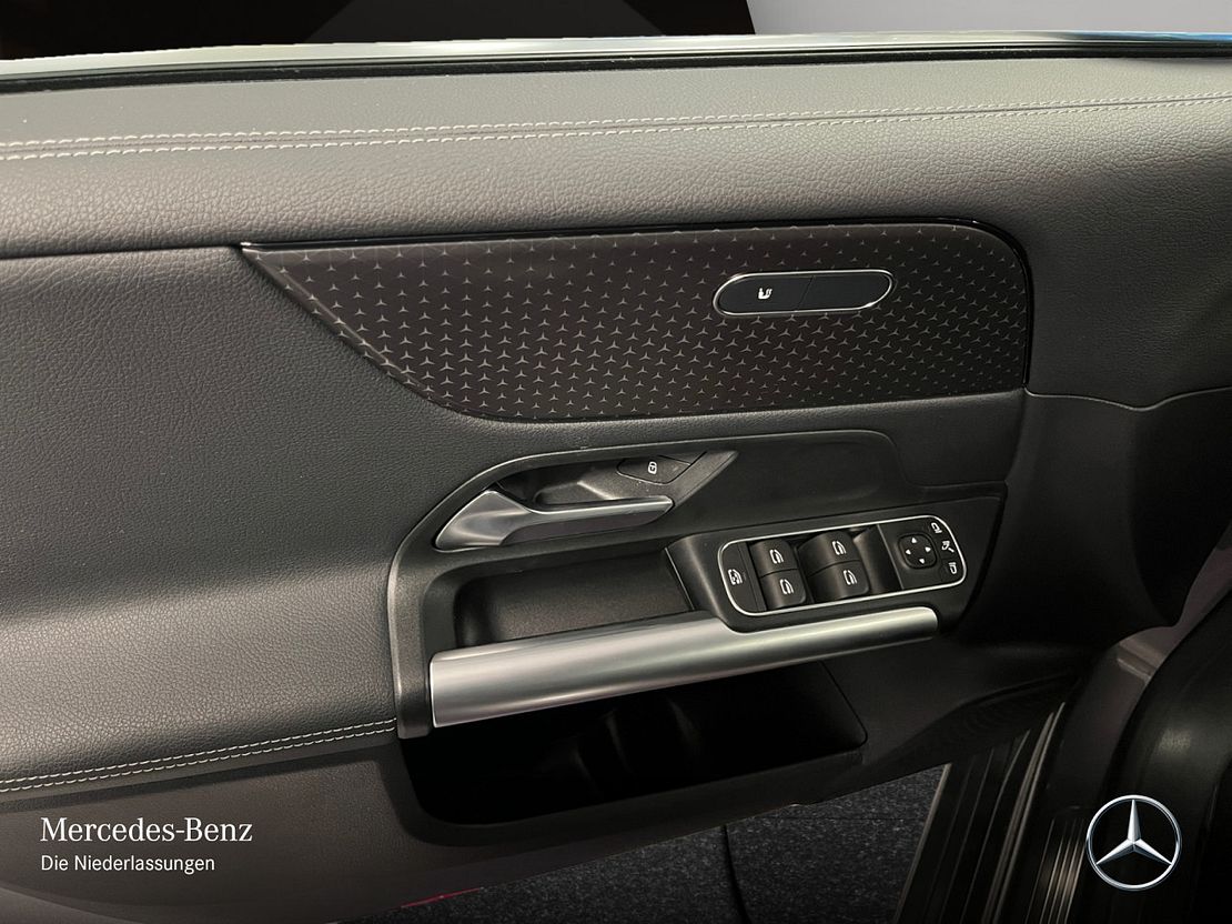 Mercedes-Benz B 200 Sedan