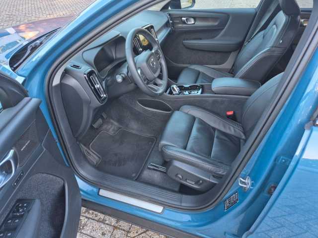 Volvo XC40 Dark Plus Recharge