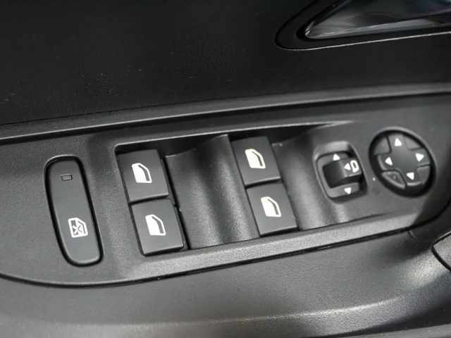 Peugeot 2008 Allure Pack PureTech