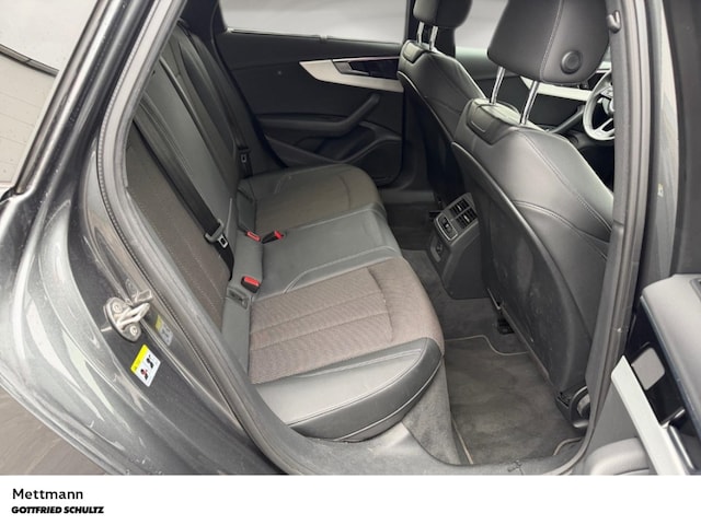 Audi A4 40 TFSI Avant S-Tronic