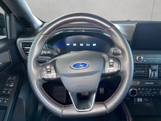 Ford Focus ST Line Wagon