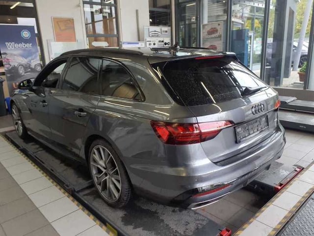 Audi A4 45 TFSI Avant Quattro S-Line S-Tronic
