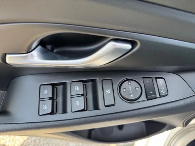 Hyundai i30 T-GDi Trend