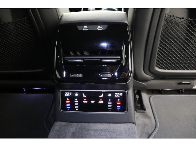 Audi A6 Avant Quattro S-Tronic