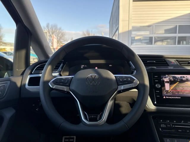 Volkswagen Touran 1.5 TSI DSG
