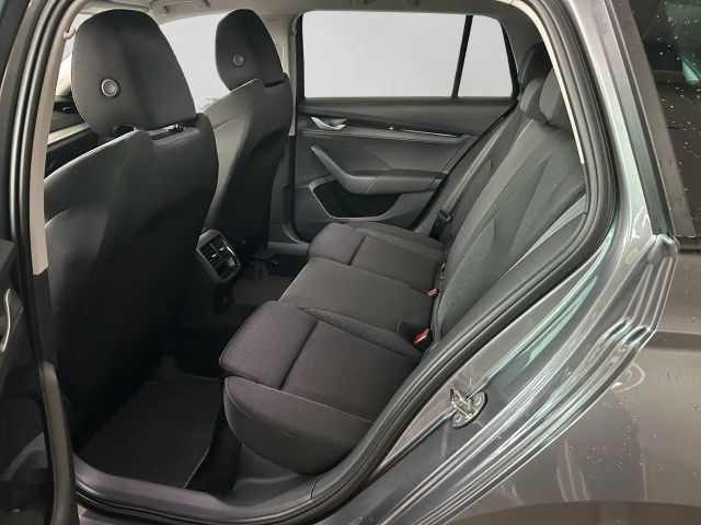 Skoda Octavia Essence TSI mHEV DSG