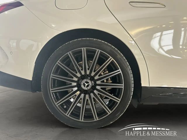 Mercedes-Benz CLA 350 4MATIC AMG Line