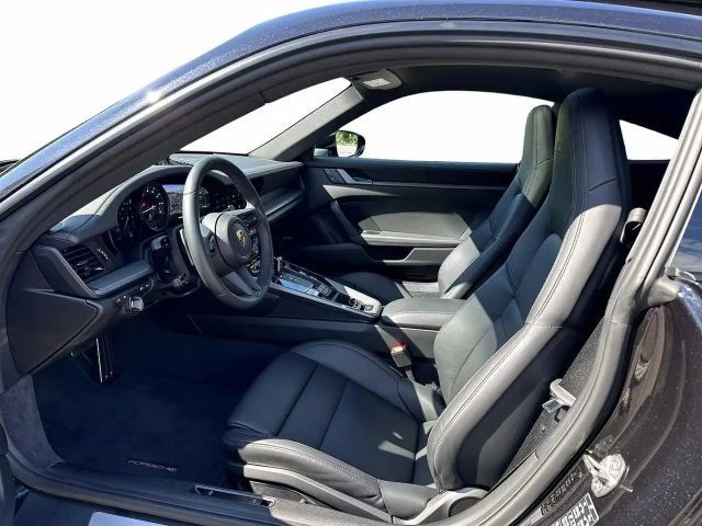 Porsche 992 Carrera Coupé