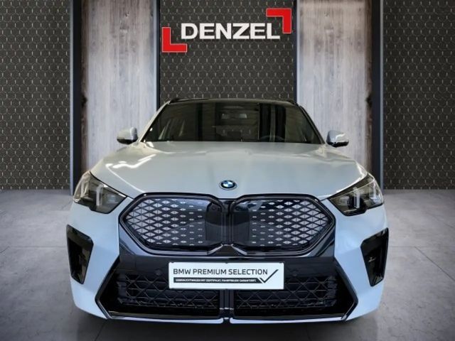 BMW iX2 xDrive30