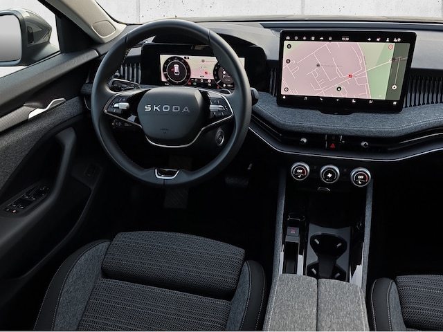 Skoda Superb 2.0 TDI Combi Selection