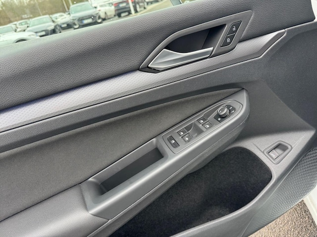 Volkswagen Golf 1.5 TSI Variant