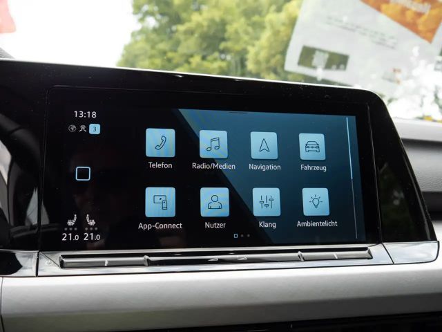 Volkswagen Golf 1.0 TSI Golf VIII Life Variant