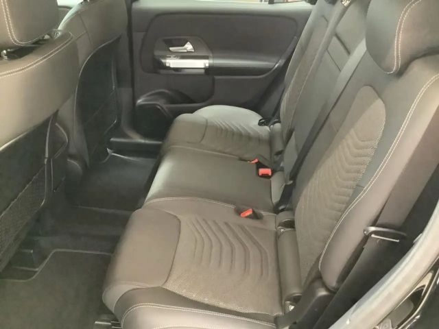 Mercedes-Benz GLB 220 4MATIC Progressive