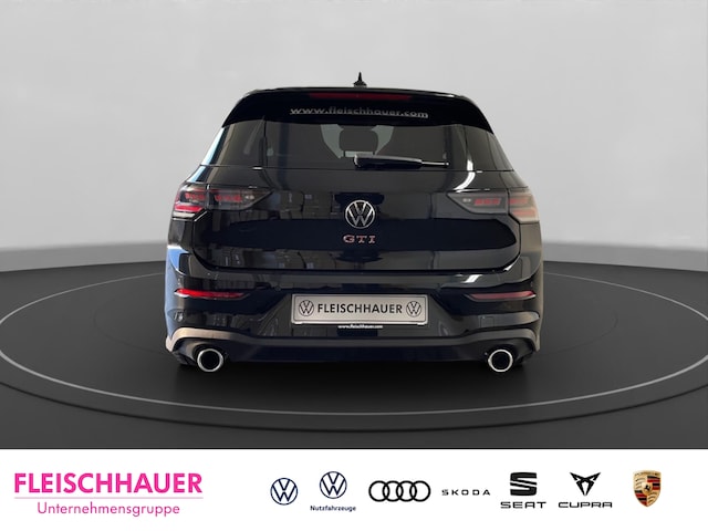 Volkswagen Golf 2.0 TSI Golf VIII