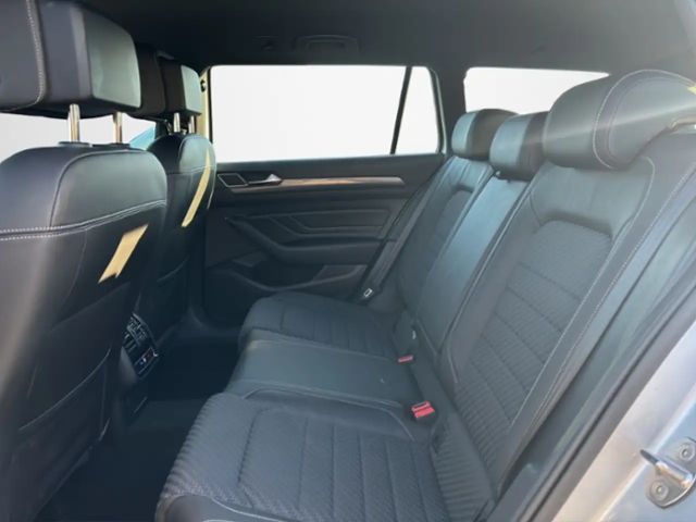 Volkswagen Passat 2.0 TDI R-Line Variant