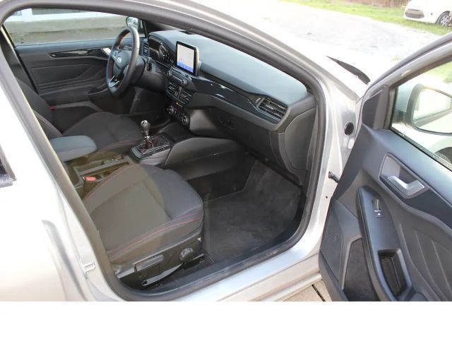 Ford Focus ST Line Wagon