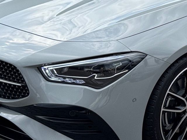 Mercedes-Benz CLA 200 Shooting Brake