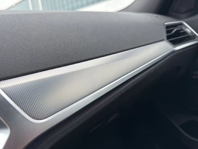 BMW 330 M-Sport Sedan xDrive