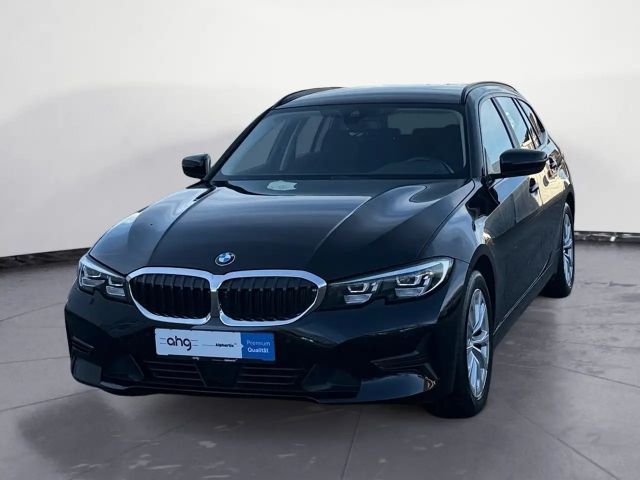BMW 320 320d Advantage pakket Touring xDrive