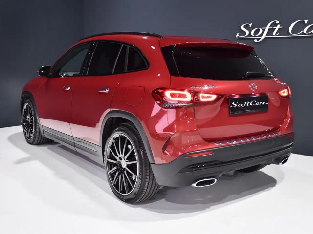 Mercedes-Benz GLA 250 AMG Line Designo
