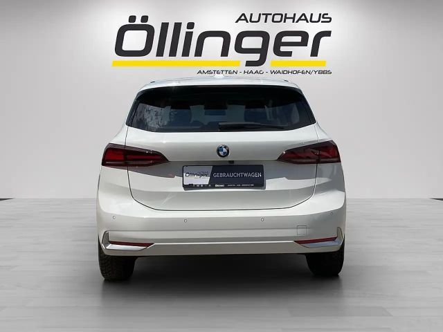 BMW 218 218d Active Tourer Sedan