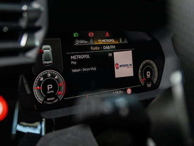 Audi A3 35 TDI S-Line S-Tronic Sedan