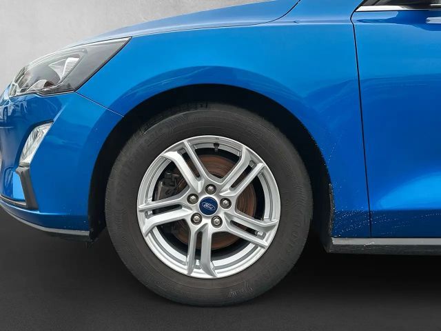 Ford Focus Cool & Connect Wagon