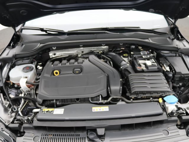 Volkswagen Golf 1.5 eTSI DSG Style Variant