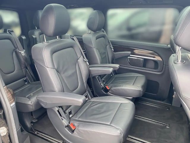 Mercedes-Benz V 300 AMG Line AVANTGARDE