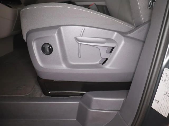 Volkswagen Multivan 2.0 TDI DSG Lang T7